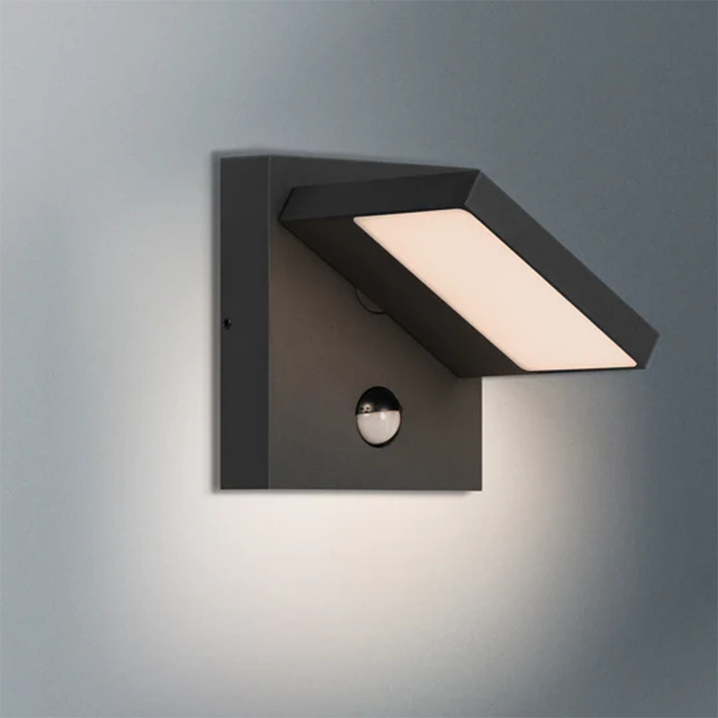 32119 LED IP54 13W 650lm udendørs væglys